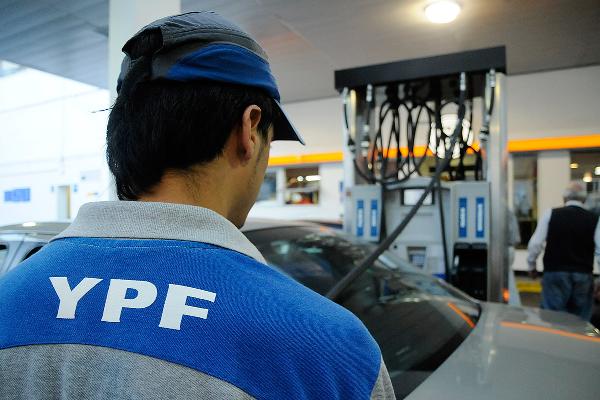 YPF subió sus combustibles un 3% en promedio en todo el país