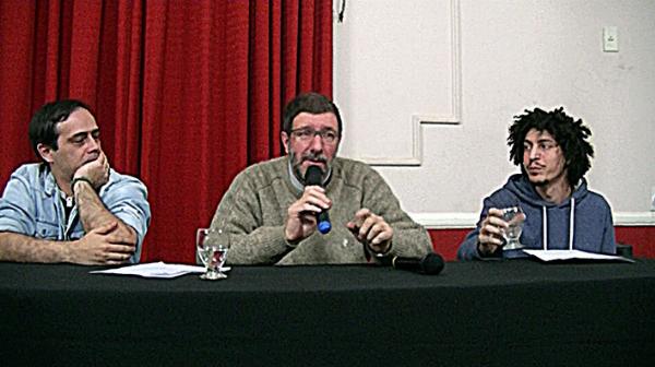 Juan José Oppizzi presentó “Reverso”