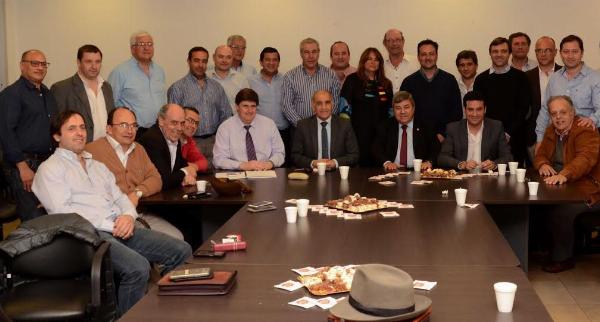 La UCR reúne a sus intendentes y ya piensa en un bloque legislativo propio