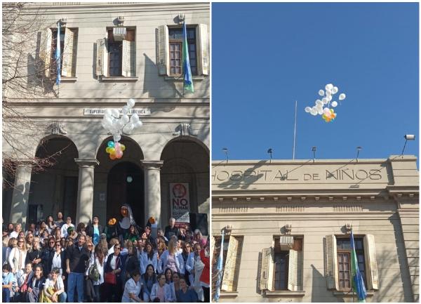  Suelta de globos y música en repudio a la violencia que sufren los profesionales en el centro del salud pediátrico.