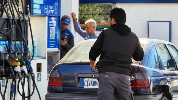 Aumentos de combustibles: ¿cómo ahorrar cada vez que vas a cargar?