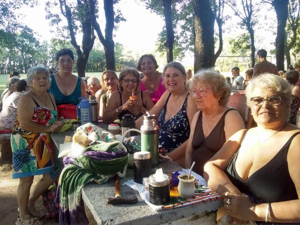 Se extendió el horario de la Colonia para Personas Mayores