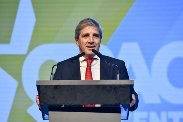 Más reservas y nuevos préstamos: Caputo dio detalles de las nuevas medidas económicas