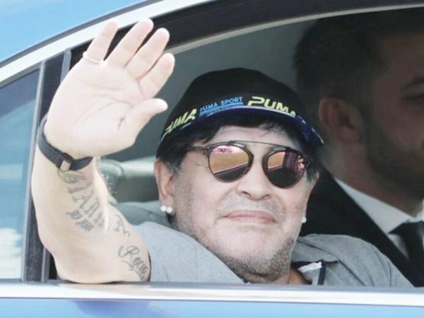Se demora el juicio por la muerte de Maradona: los motivos de la licencia de uno de los jueces
