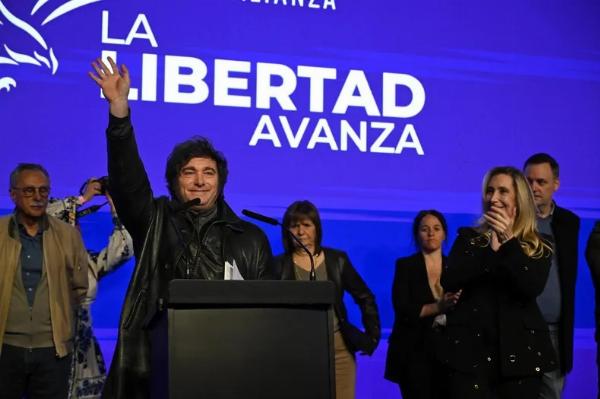 Encuesta: La imagen de Javier Milei vuelve a terreno negativo tras el envión electoral