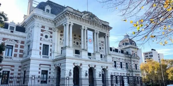 Casi en silencio, se activó el juego grande en la Provincia