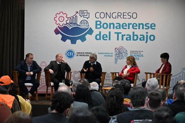 Estrategia sindical: El Gobierno provincial inauguró el Congreso del Trabajo con duras críticas a la Nación