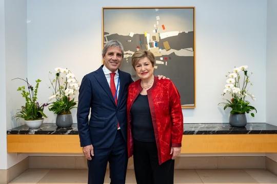 Freno al superávit: por el déficit de junio, el Gobierno no alcanzó la meta fiscal del primer semestre con el FMI