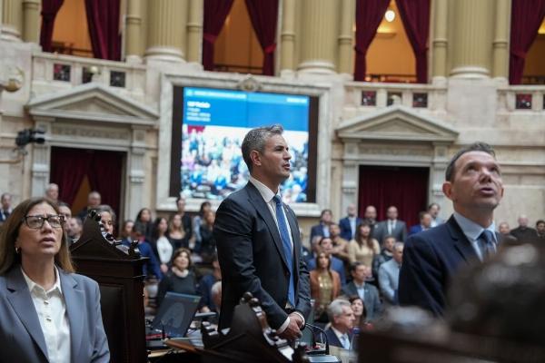 La oposición logró imponer en Diputados un cronograma para debatir la emergencia en discapacidad y el endeudamiento familiar