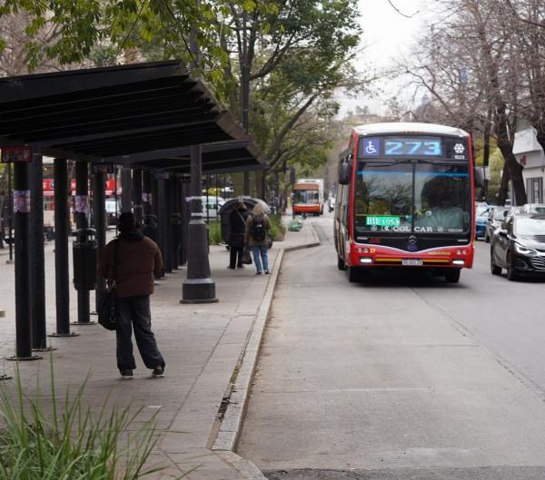 Golpe al bolsillo en noviembre: todos los aumentos en alquileres, transporte, prepagas, colegios y servicios