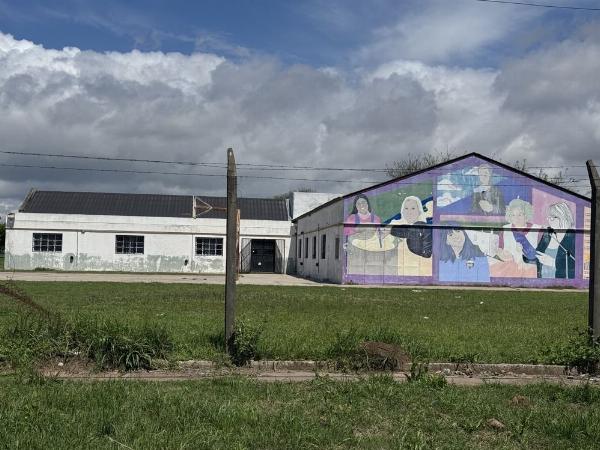San Nicolás: una alumna atacó y hospitalizó a una docente tras pedirle que guarde el celular